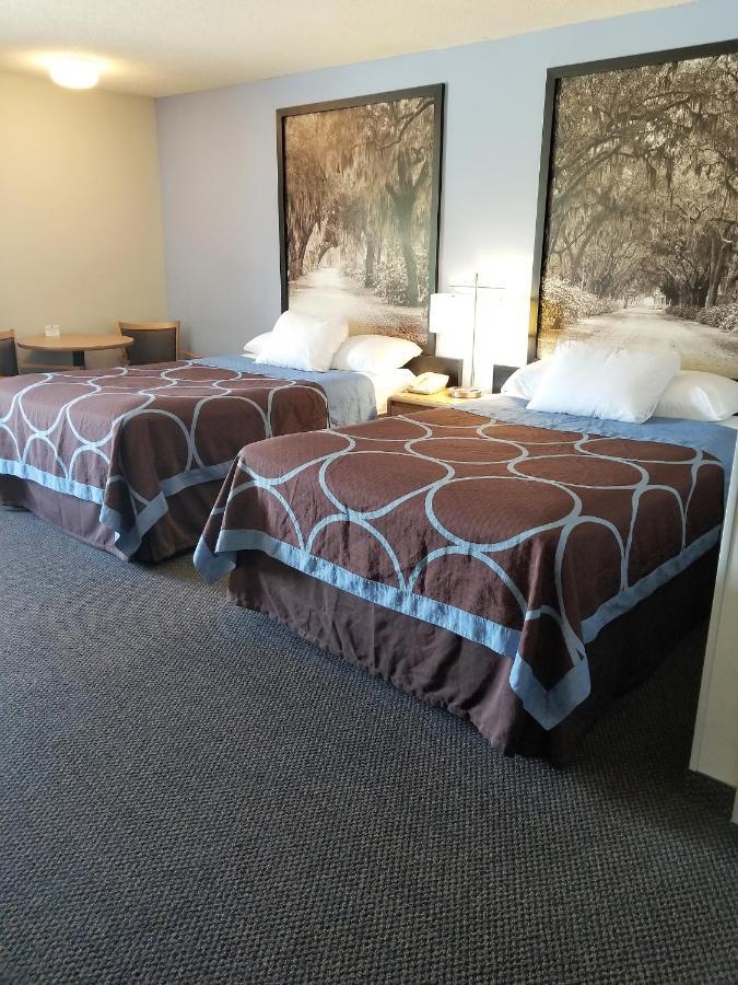 Hotel Super 8 By Wyndham Ga I-75 Valdosta